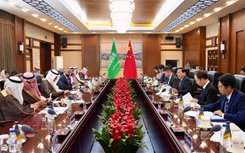 韩俊分别会见沙特阿拉伯王国环境水利农业大臣和巴西农业和畜牧业部部长