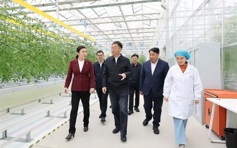 刘宁到浉河罗山潢川调研时强调 牢记嘱托推动革命老区振兴发展 更好统筹高质量发展和高水平安全
