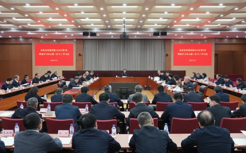 农业农村部党组召开理论学习中心组（扩大）学习会强调 促进人工智能与农业发展相结合 以人工智能赋能农业强国建设