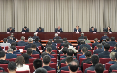 农业农村部召开干部大会强调 深入学习贯彻习近平总书记重要讲话和全国两会精神 扎实做好乡村全面振兴各项工作