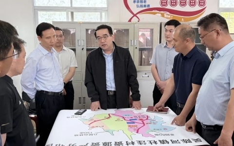 孙巍峰赴信阳市调研农业农村重点工作看望慰问驻村干部